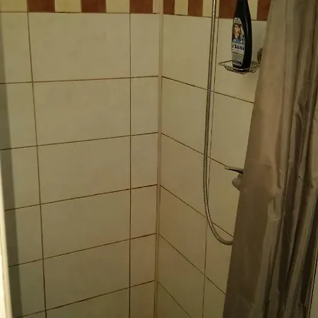 Pokoje Noclegowe W Lodzi Szálloda