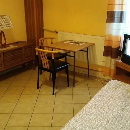 Pokoje Noclegowe W Lodzi * Łódź