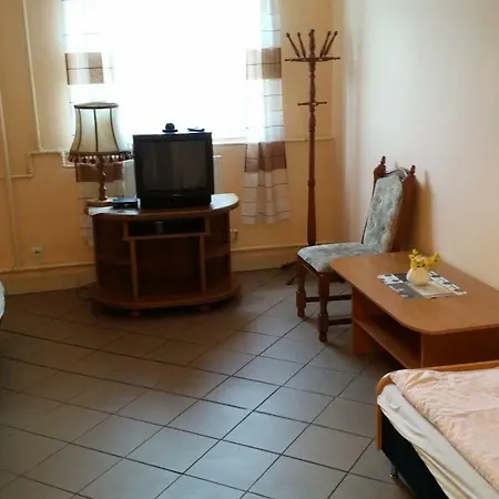 Szálloda Pokoje Noclegowe W Lodzi *